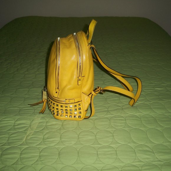 MICHAEL KORS RHEA MINI Yellow Leather Backpack main image 16